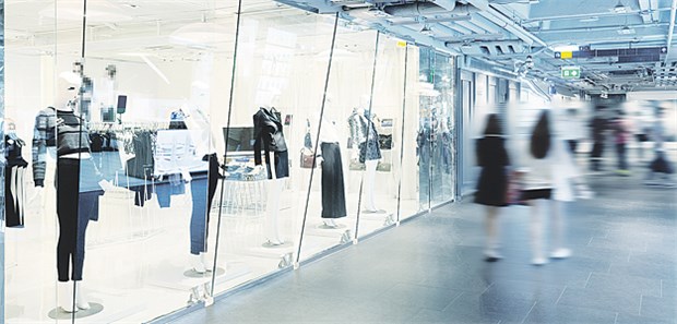 Hilft ein zweites Standbein im Handel? Shoppingmall unterm Kliniktrakt? – In anderen Ländern nichts Ungewöhnliches.