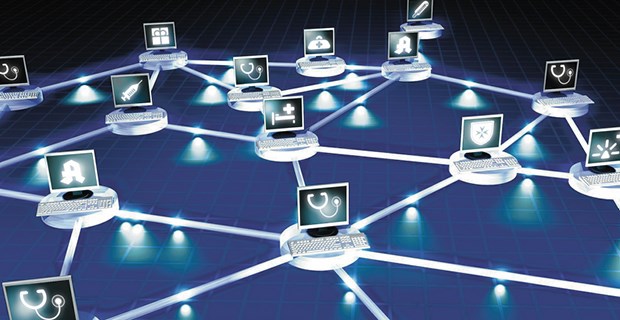 Der Online-Gang kommt Sicher im Web: Wenn die Online-Vernetzung via E-Card startet, werden die Kartenleser über Konnektoren eingebunden.