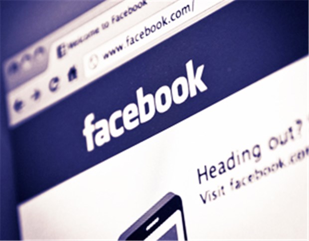 Rechtlich sicher auf Facebook und Co. unterwegs Sicher unterwegs auf Facebook & Co.: Für Ärzte und Praxen gelten die Vorschriften der Musterberufsverordnung § 27.