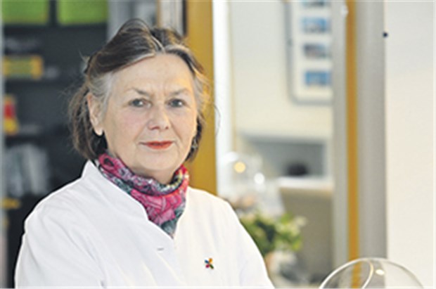 Eine Ärztin bricht mit alten Klischees Sie ist niedergelassene Proktologin und behandelt ausschließlich privat: Dr. Hannelore Held-Sporleder.