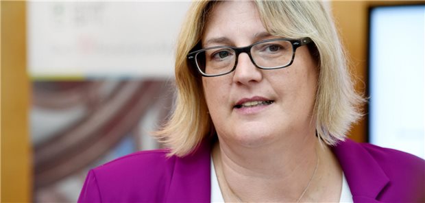 „Sie stellen fest, das Gesicht hier vorne hat sich geändert“: G-BA-Chefin Sonja Optendrenk.