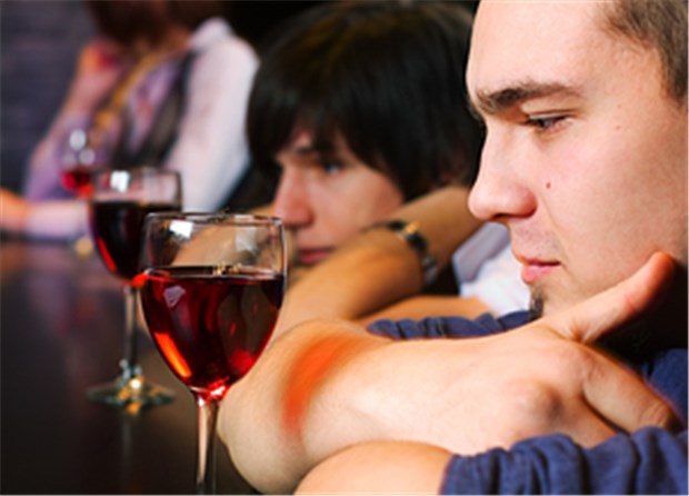 Studenten und Drogen: Sie wissen, was sie tun - und tun es trotzdem Sie wissen, was sie tun - aber sie tun es trotzdem. Angehende Ärzte konsumieren nicht nur zu viel Alkohol, sondern auch Tabak und illegale Drogen.