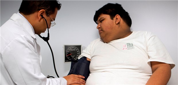 Sieben Prozent der übergewichtigen Jugendlichen haben eine Hypertonie. 