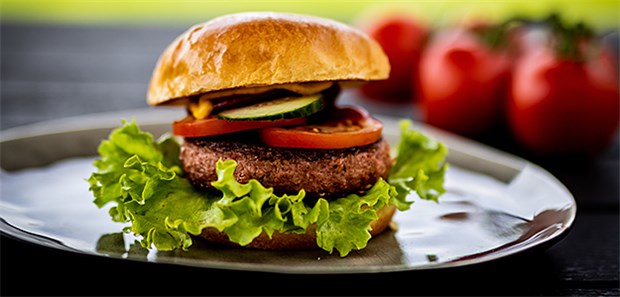 Erbsen-Burger für das gute Gewissen Sieht aus wie Fleisch, ist aber aus Erbsenproteinen: Der Beyond Burger.