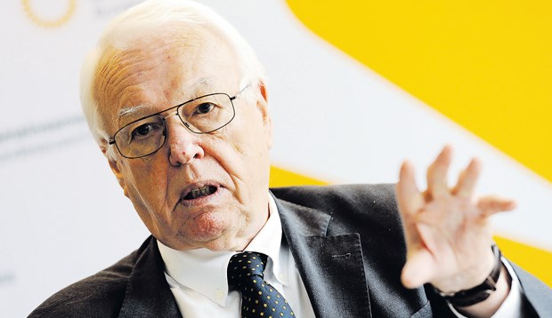 HIV-Therapien haben es schwer in der Welt des AMNOG Sieht das AMNOG in der Anwendung als einen Lernprozess an: GBA-Chef Dr. Rainer Hess.