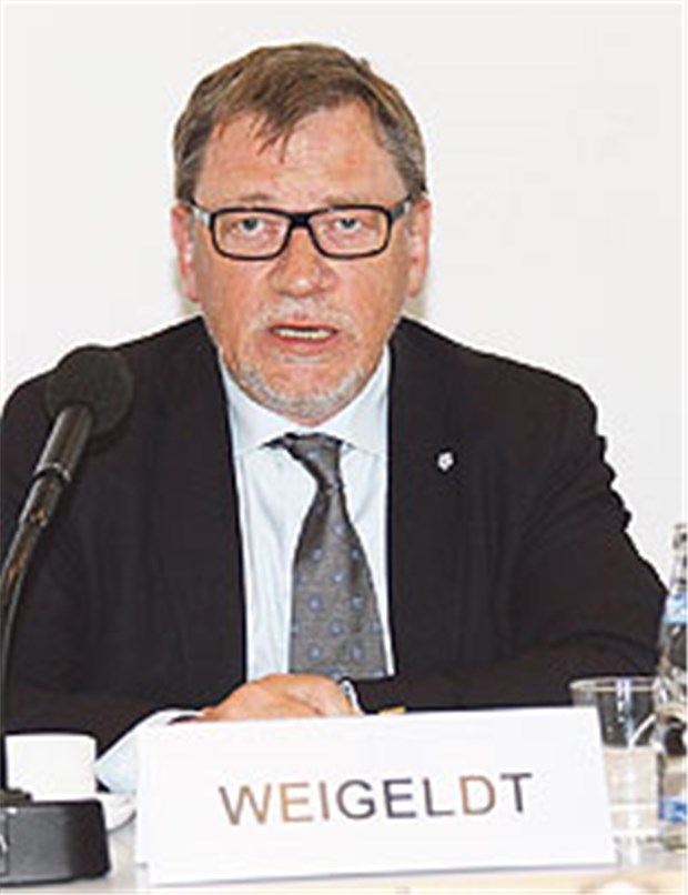 Hausärzteverband sieht die große Koalition an seiner Seite Sieht die KVen unter zunehmendem Druck: Ulrich Weigeldt, Vorsitzender des Hausärzteverbandes.