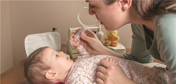 Ärzte halten sich mit Antibiotika zurück Sind Säuglinge erkrankt, wird inzwischen in der Therapie viel seltener auf Antibiotika zurückgegriffen. Das ZI ermittelte einen Verordnungsrückgang um fast 50 Prozent seit 2010