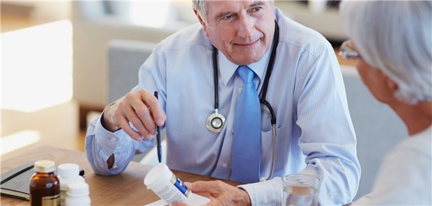 Skepsis bei Statinen im Alter? Ärzte sind gefragt, Patienten gut aufzuklären.