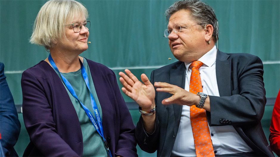 Skeptisch? Nur interessiert! Niedersachsens Gesundheitsminister Dr. Andreas Phil...