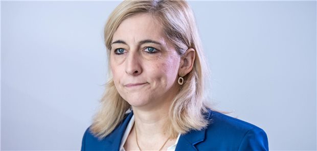 Skeptischer Blick in die Zukunft: Bundesgesundheitsministerin Nina Warken hat am Freitag einen „Gesetzgebungsprozess“ zur Stabilisierung der Finanzen der Krankenkassen angekündigt.