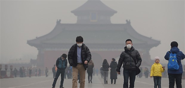 Apokalyptische Zustände in Peking Smog gehört in Chinas Hauptstadt Peking quasi schon zum Stadtbild.