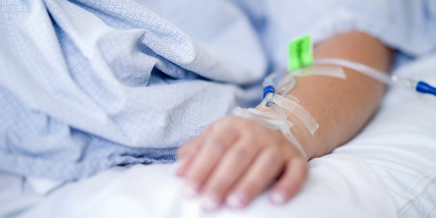 Therapie auf Teufel komm raus? Soll und will ein Patient mit Krebs im Stadium IV noch eine spezielle Krebstherapie bekommen?