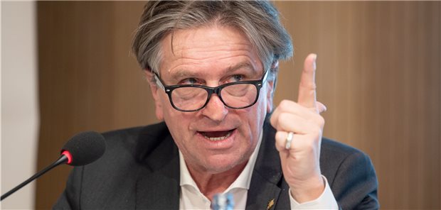 Opposition will Entlassung von Gesundheitsminister Lucha erreichen Sollte aus seinem Amt entlassen werden, wenn es nach SPD und FDP im Landtag geht: Baden-Württembergs Gesundheitsminister Manfred Lucha (Grüne).