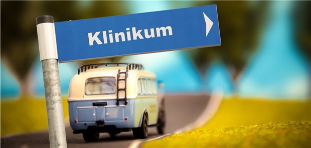 Deutsche sehen Krankenhausreform skeptisch Sollte es zu einer großen Krankenhausreform in Deutschland kommen, würden viele Bürger wohl längere Wege in die Klinik zurücklegen müssen.