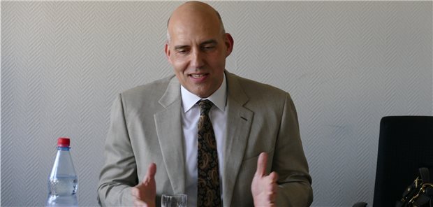 Medizinethiker Nagel hält Impfpflicht ab 50 für problematisch „Sollten klar und eindeutig jede Form der Altersdiskriminieruntg ausschließen“, sagt der Medizinethiker Professor Eckhard Nagel (Archivbild).