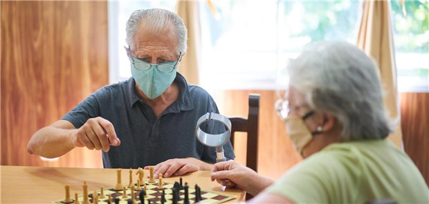 BaCoM-Studie: Corona verschärft Gesundheitsprobleme wie ein Brennglas Sollten psychische oder physische Beschwerden vorhanden gewesen sein, so könnten diese durch Corona verstärkt worden sein, zeigt der Bayerische ambulante COVID-19 Monitor.