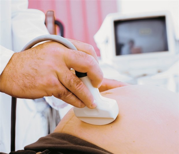 Kontrastmittel macht Ultraschall präziser Sonografie bei einer Schwangeren. © Z. Nyulaszi / fotolia.de