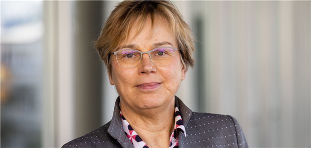 Caritas-Chefin: Politik muss häusliche Pflege mehr unterstützen Soziales Pflichtjahr? Davon hält Caritas-Präsidentin Eva Maria Welskop-Deffaa nicht viel. „Ich habe in den vergangenen Jahren schmerzlich miterlebt, wie Debatten um eine ‚Pflicht‘ gute Ansätze und Ideen kaputt gemacht haben.“