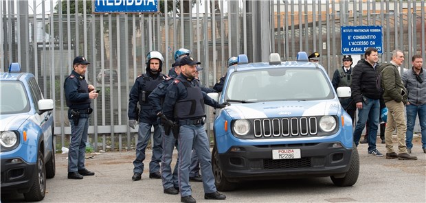 So reagieren die Länder auf die Corona-Epidemie Sperrzone – Ganz Italien ist quasi abgeriegelt.