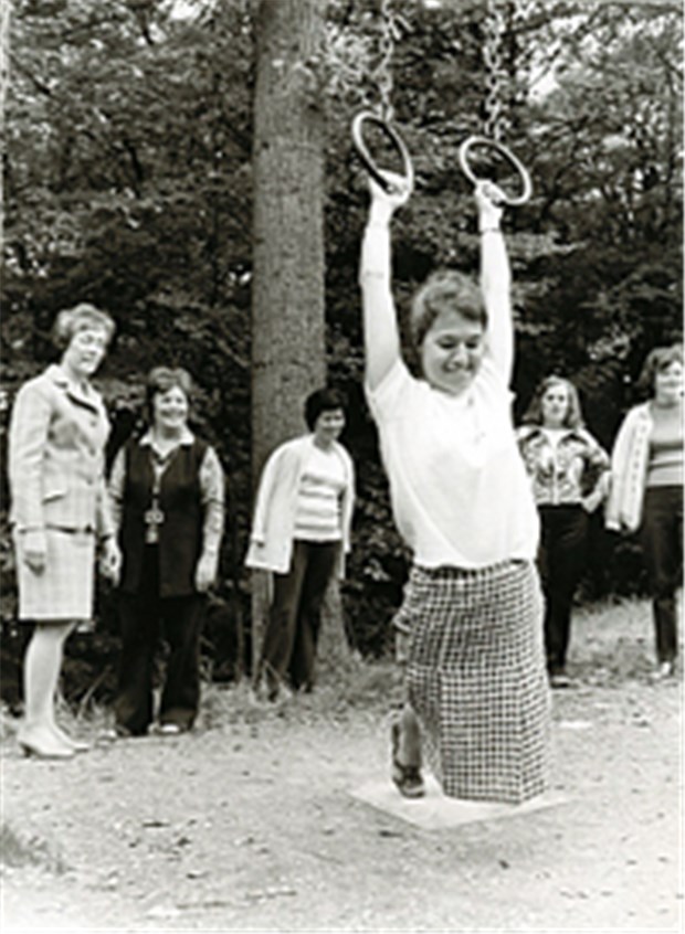 "Damit die Mama wieder lachen kann" Sport für Mütter: Die Angebote des Müttergenesungswerks sollten erschöpften Frauen helfen, wieder zu Kräften zu kommen. © Deutsches Müttergenesungswerk