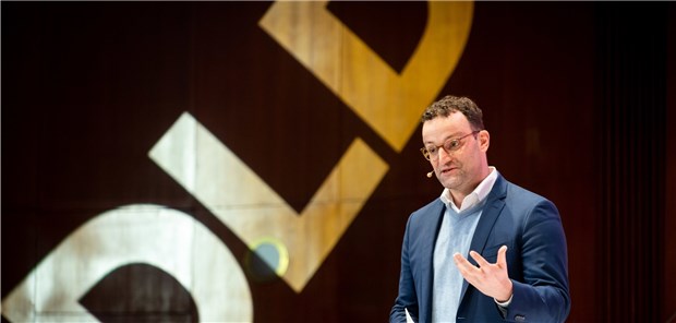 Spahn: „Daten können Menschen heilen“ Sprach sich für eine Nutzung anonymisierter Patientendaten in der Forschung aus: Gesundheitsminister Jens Spahn bei der Innovationskonferenz DLD (Digital Life Design) in München.