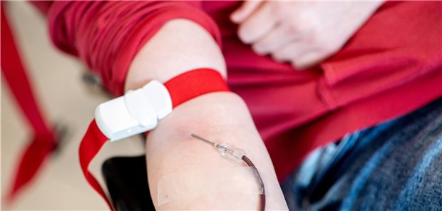 Bedarf an Blutspenden diesen Sommer besonders hoch Steigender Blut-Bedarf in Kliniken und die bevorstehenden heißen Sommermonate stellen die Blutspende vor große Herausforderungen.