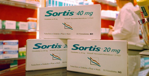 BSG lockert Festbetrag Stein des Anstoßes: Atorvastatin - in Einzelfällen auch über dem Festbetrag verordnungsfähig.