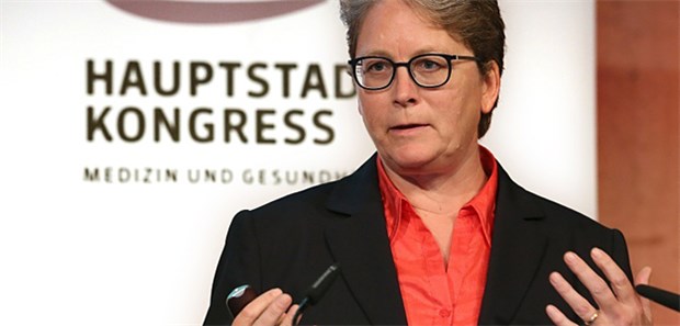 Sind Kliniken bereit für die Absolventen? Stellte ein spezielles Pflegemodell vor: Birgit Alpers, Führungskraft für Patientenmanagement am UKE.