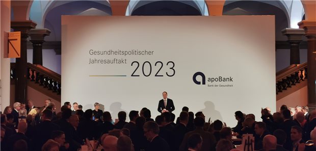 Stellte vor allem die Sicherung der wohnortnahen medizinischen Versorgung als Ziel der Reformen in den Vordergrund: apoBank-Vorstandschef Matthias Schellenberg bei der Eröffnungsrede zum Gesundheitspolitischen Jahresauftakt 2023 des Instituts.

