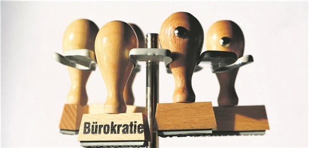 Normenkontrollrat sieht Bürokratieabbau in der Spur Stempel werden auch in Arztpraxen überflüssig. Die Bürokratie ist gleichwohl geblieben.