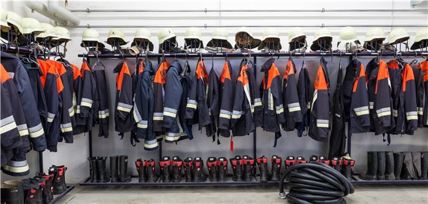 Massen-AU bringt Berufsfeuerwehr zum Erliegen – Gefälligkeits-AU? Stille im Bereitschaftsraum: Etwa die Hälfte der Feuerwehrbeamten in Saarbrücken hatte sich krank gemeldet.