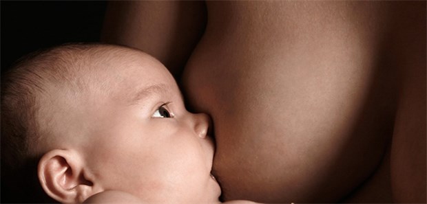 Die Amme aus der Flasche Stillen ist besonders gut für Babys, glauben viele Menschen. Und tatsächlich: Muttermilchbanken erleben gerade ein Comeback.