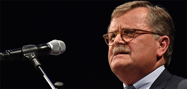 Ärzte warnen vor zu viel Muße in der Gesundheitspolitik Stillstand durch langwierige Koalitionsverhandlungen können wir uns nicht leisten: Ärztepräsident Professor Frank Ulrich Montgomery.