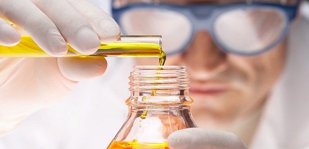 Neue Regeln für Arznei-Tests Stöffchen im Visier: Für Arznei-Tests will das EU-Parlament neue Regeln.