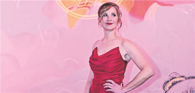 „Es soll ein Ball für alle Ärztinnen und Ärzte sein“ Strahlend vor der Premiere. Bettina Wiltos sah voraus, dass der 71. Wiener Ärzteball ein glanzvolles Fest der Medizin werden würde.