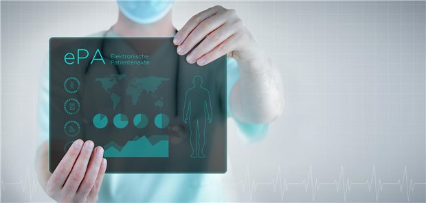 Arzt hält virtuelle ePA-Akte hoch.