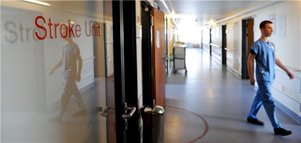 Stroke Unit der Asklepios Klinik Hamburg-Altona: In der Hansestadt werden laut Krankenhausgesellschaft fast alle Patienten mit Schlaganfall in Stroke Units behandelt. (Archivfoto)
