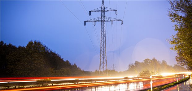 Landesregierung: Kliniken und Praxen sind bei Energieknappheit geschützt Stromtrasse: Im Fall von Versorgungsausfällen gelten Gesundheitseinrichtungen per Gesetz als „geschützte Kunden“.