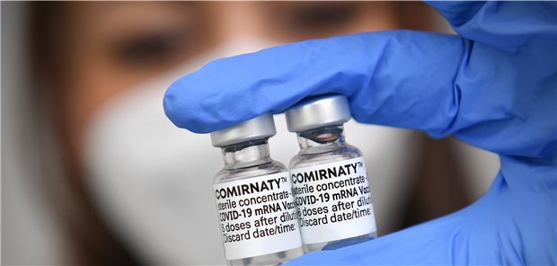 Studiendaten stützen die Comirnaty-Impfung bei Kindern. Wegen geringer Morbidität in jungen Jahren gibt es aber in Deutschland Zweifel am Nutzen.