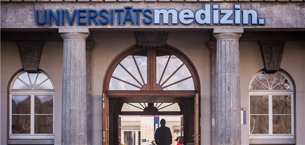 Unimedizin Mainz kann keine weiteren Studenten aufnehmen Studienplätze für Humanmedizin in Mainz sind stark nachgefragt. Aber die Universitätsmedizin dort stößt an ihre Grenzen.