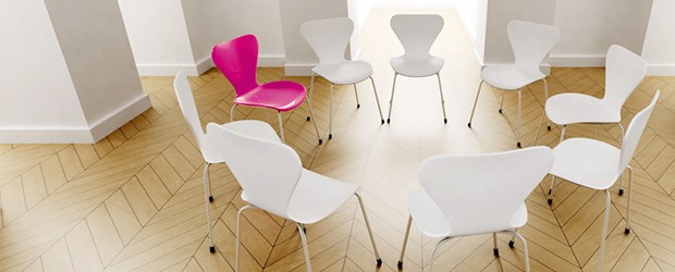 Psychotherapie soll raus aus der Gesamtvergütung Stühle frei.