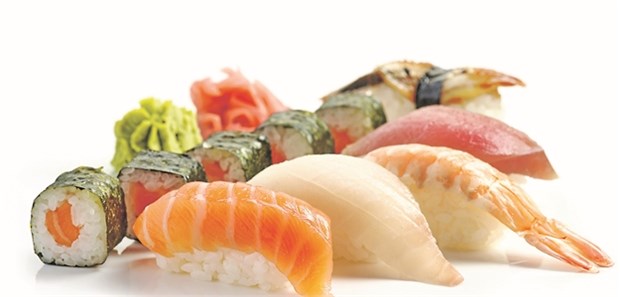 Im Sushi war der Wurm drin Sushi: In rohem Fisch fühlen sich Anisakis-Larven wohl.