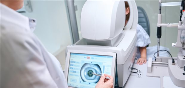 Der Gebrauch von Photoscreening-Geräten erlaubt gerade auch Nicht-Augenärzten die unkomplizierte und berührungsfreie Detektion etwa von Refraktionsfehlern und Schielfehlstellungen. Mit dem Screening allein ist es aber nicht getan. Darauf deuten Studienergebnisse hin.

