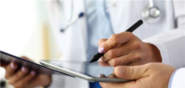 Land verleiht E-Health-Award Tablet-Einsatz in der Medizin: In Hessen haben E-Health-Entwickler und -Anwender jetzt Chancen, über einen Preis 10.000 Euro zu gewinnen.