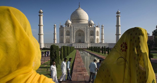 Filigran, harmonisch, einzigartig Taj Mahal - ein Denkmal der Liebe.