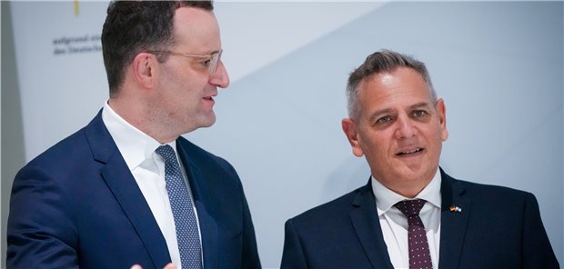 Spahn: „Wir können von Israel viel lernen“ Der israelische Gesundheitsminister Nitzan Horowitz (r.) und sein deutscher Amtskollege Jens Spahn.