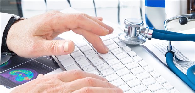 Telearbeitsmedizin könnte helfen, mehr Beschäftigte als bisher in den Betrieben zu erreichen und sie durch den Betriebsarzt zu betreuen.