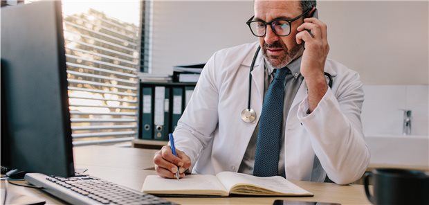 Telefonsprechstunden sind jetzt gefragt. Das zulässigeLeistungsspektrum wurde teils stark erweitert.