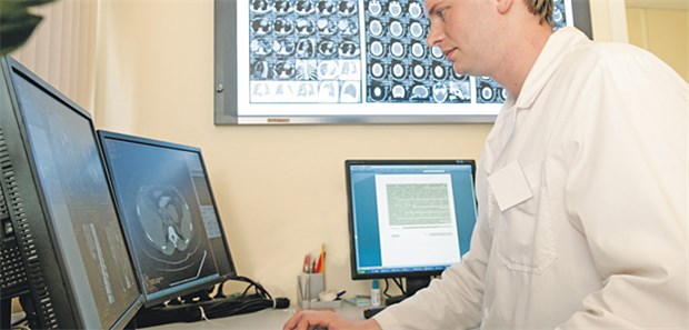 Teleradiologie kann vor allem kleinere Kliniken bei den laufenden Kosten entlasten.