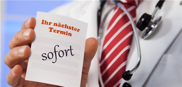 Privatpatienten kommen schneller an einen Facharzttermin Termin: sofort? Nun, ganz so schnell geht es auch bei Privatversicherten nicht – aber deutlich schneller als bei GKV-Mitglieder, sagt eine umfangreiche Studie aus.